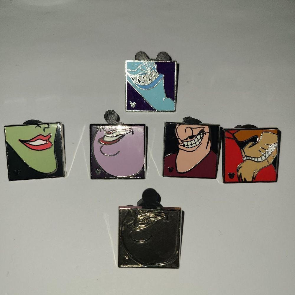 WALT DISNEY WORLD 2017 Disney Villain‎ Smiles Hidden Mickey Pin Set Of 6 Pins